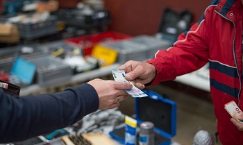 Lãi suất vay ngân hàng giảm hỗ trợ doanh nghiệp
